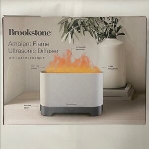 Brookstone White and Gray Ultrasonic Diffuser